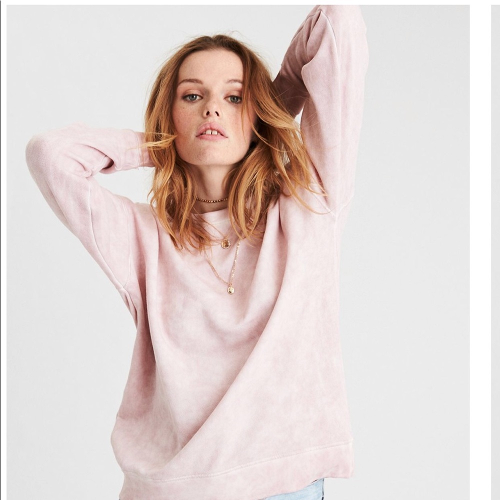 AMERICAN EAGLE DIP DYE CREW. MEDIUM!! ❤️🙌🏼